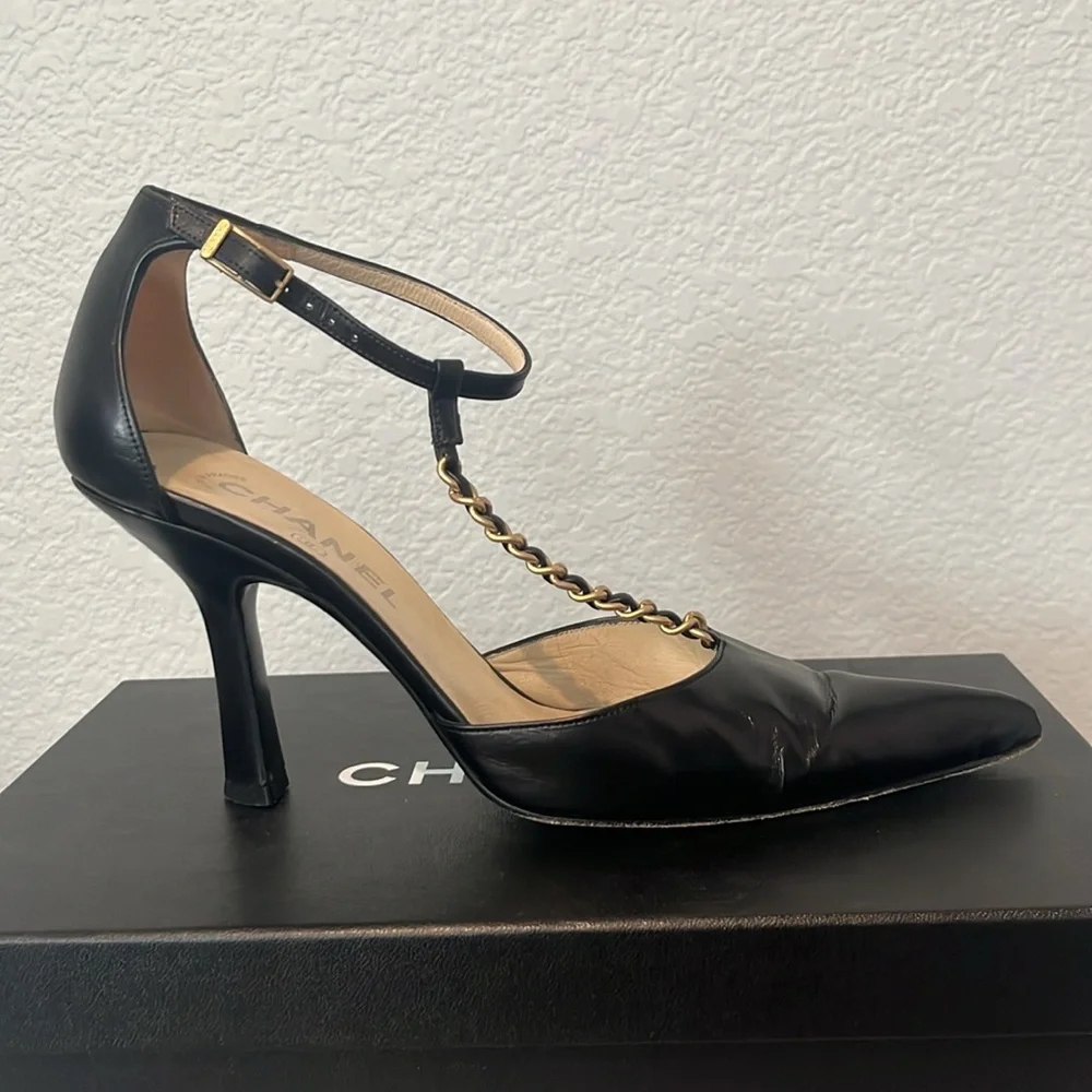 Chanel Shoe Size 37 Black Leather Pointed Toe Chain Detail Ankle Strap Pump